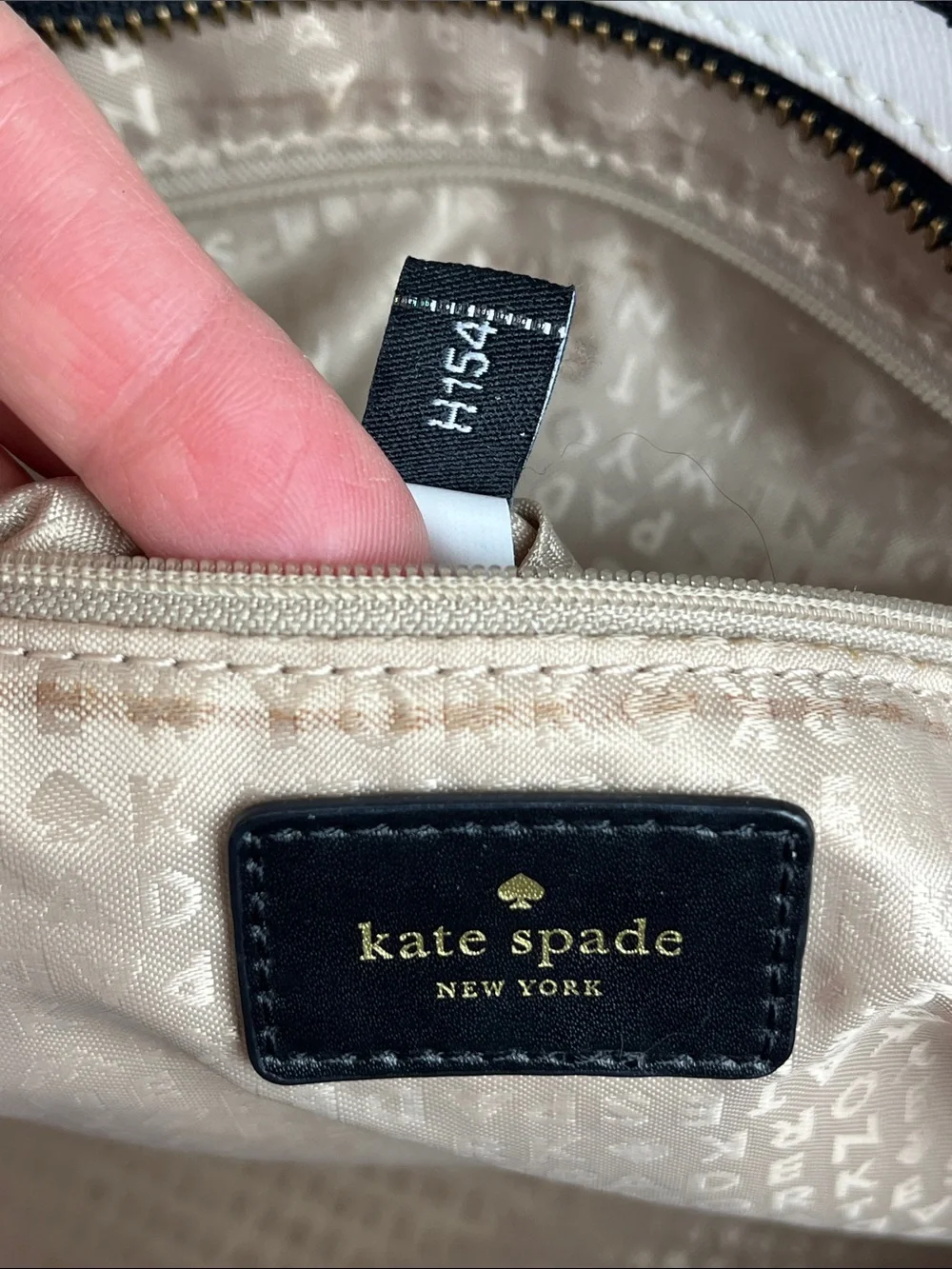 KATE SPADE NEW YORK Grant Street Jules Large Tote Tan White Black Stripe